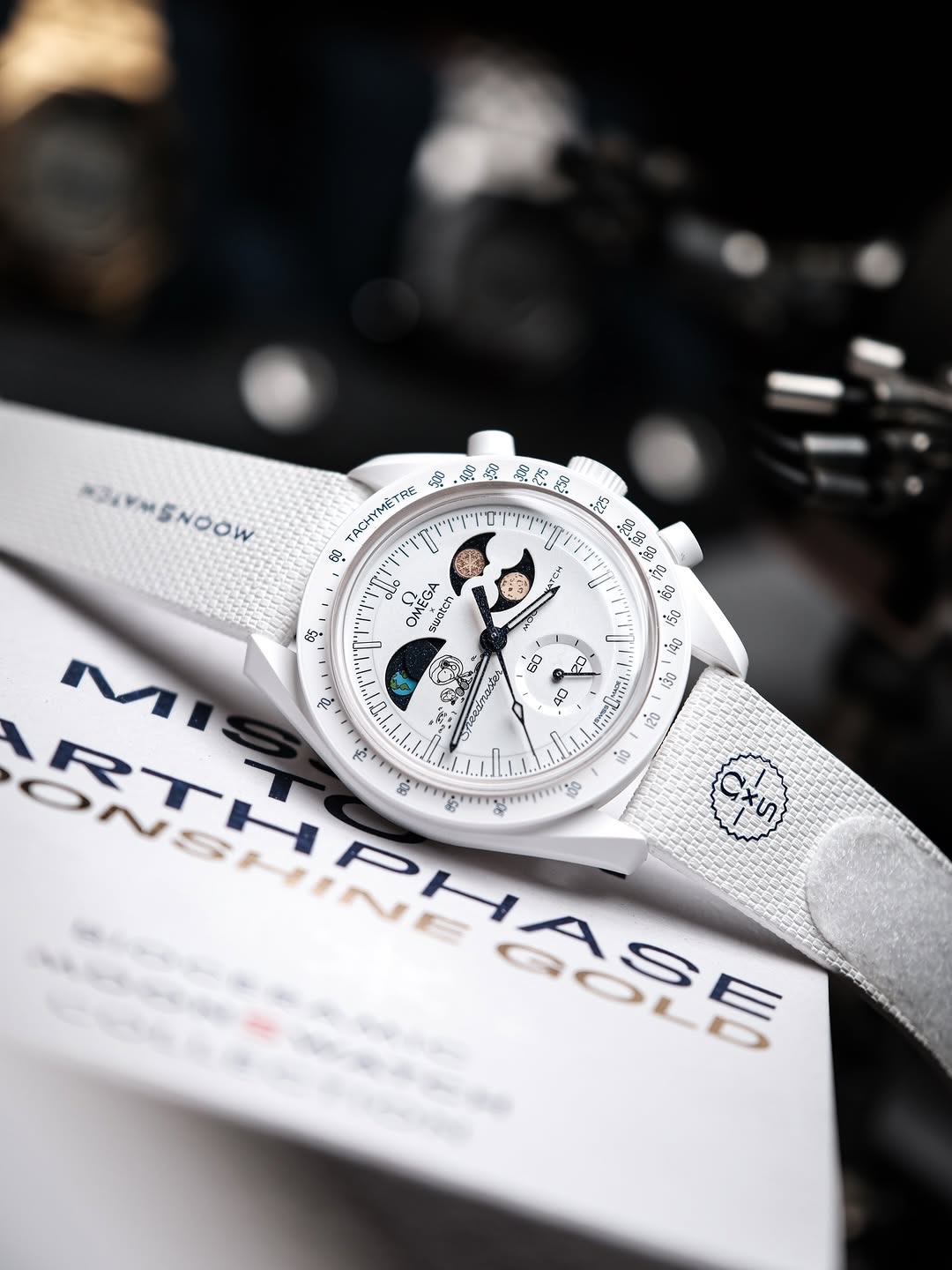 Omega Mission to Earthphase Moonshine Gold Luxury Men's Watch